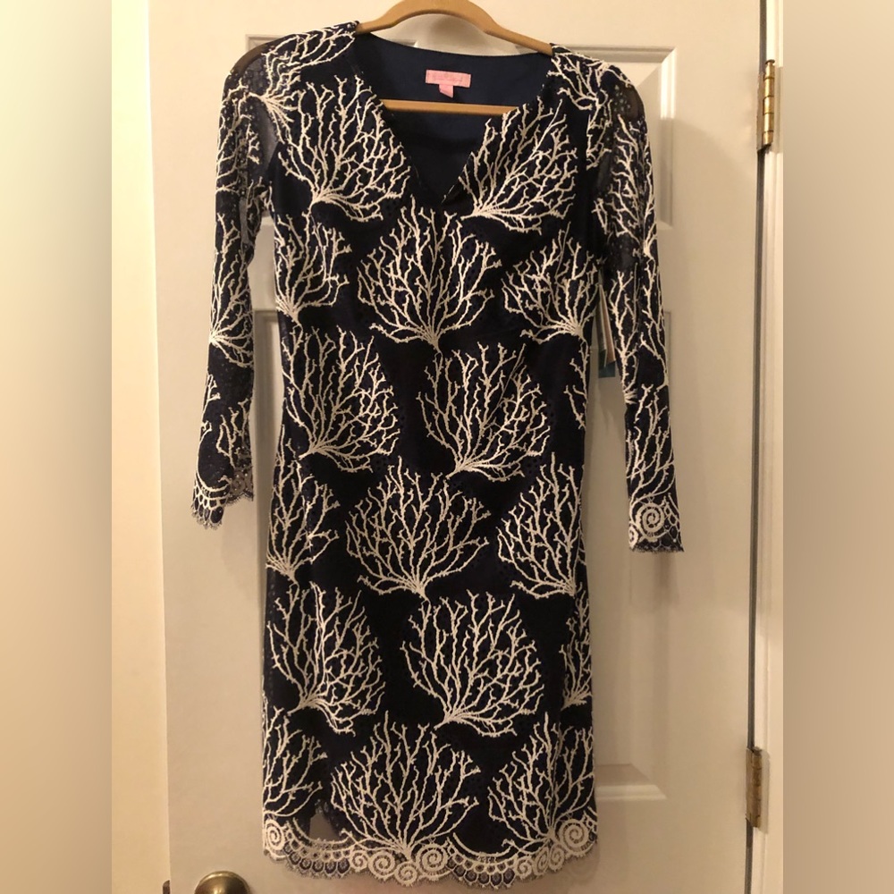 Navy blue lined long sleeve dress.  Lily Pulitzer.  Scalloped bottom.  New